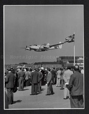 ORIGINAL  PHOTOGRAPH AVRO