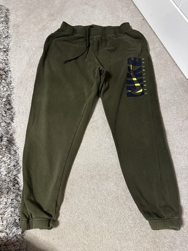 Nike green jogging bottoms - green,