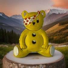 Vintage Pudsey Bear BBC Children in Need charity Badge. V18 143