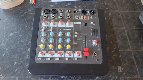 Allen heath zedi 8 - &,
