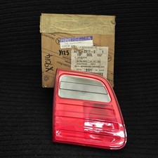 New A2108202364 Mercedes W210 E Class Left Rear Light Tail Lamp NS Passenger NOS