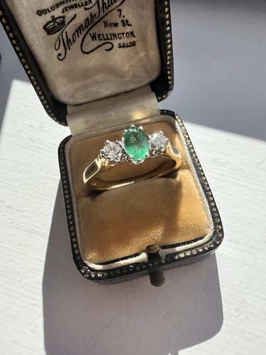 18ct gold 750 emerald - 18ct,