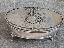 Silver ring box c1907 by Synver & Beddoes