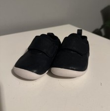 Clarks Boys Girls Indoor Outdoor Pre-Walker Shoes Slippers Anti-Slip UK3 EUR 19