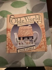 Olde World - Old Forge Teapot