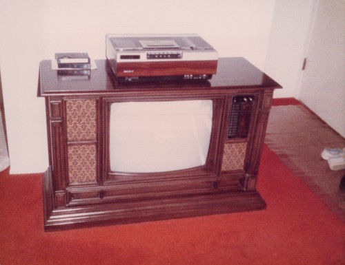 Console with sony betamax - console,