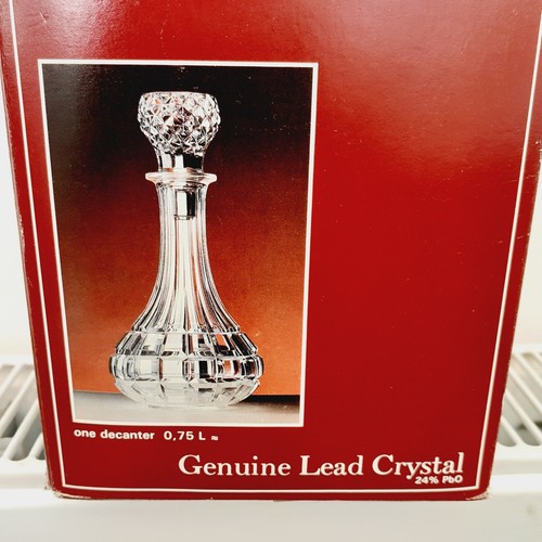 Lead crystal decanter - crystal, decanter.cristal