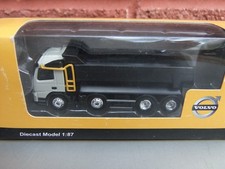 Volvo FMX 8-wheel Tipper -