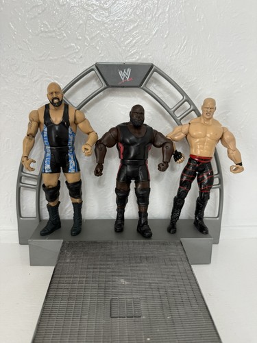 Wwe wrestling figures bundle - wwe,