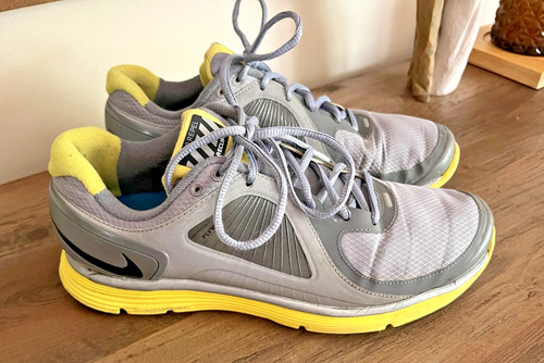 Gray yellow nike lunareclipse - yellow,