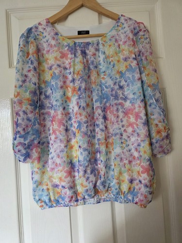 Blouse top flowers floral - f&f,