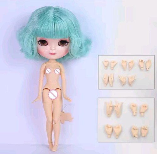 Icy blythe doll - icy,