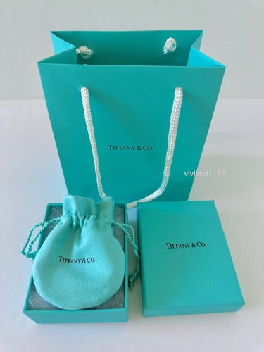 Tiffany empty x 3 - &,