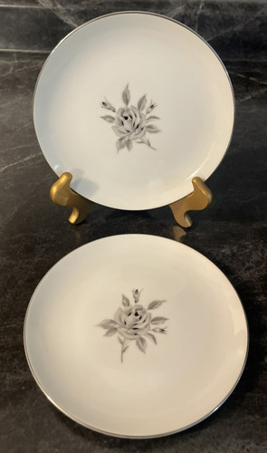 Wellington fine china plates - fine,