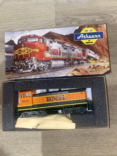 Athearn scale loco bnsf - scale,
