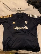 Leeds Untied Football Shirt XL