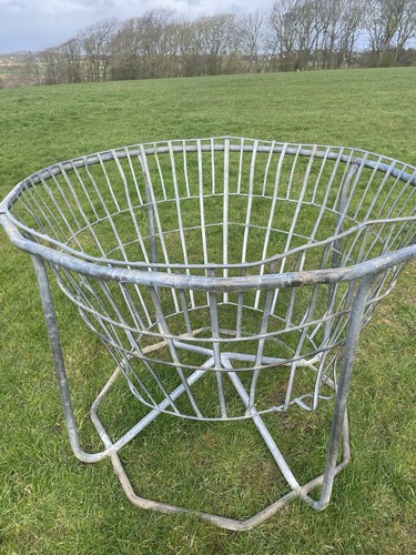 Ritchie sheep bale handler - ritchie,