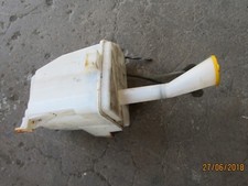 Nissan Almera 2.0 Gti Screenwash Bottle And Pumps