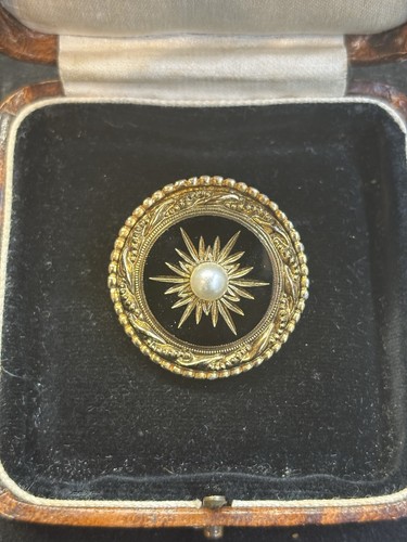 Sphinx brooch vintage - sphinx,