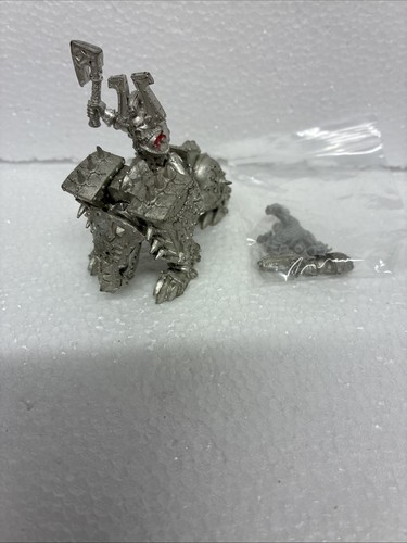 Chaos space marine juggernaut