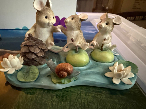 Border fine arts - merrie, mice