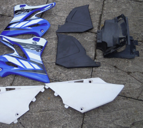 Yamaha 125 250 plastics - 125/250,