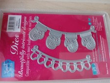 Christmas Mitten Bunting Metal