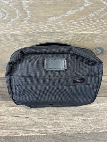 Tumi alpha split travel kit - 3,