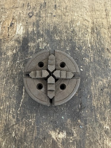 Jaw independent chuck - 4,