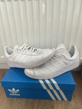 adidas Gazelle.    read