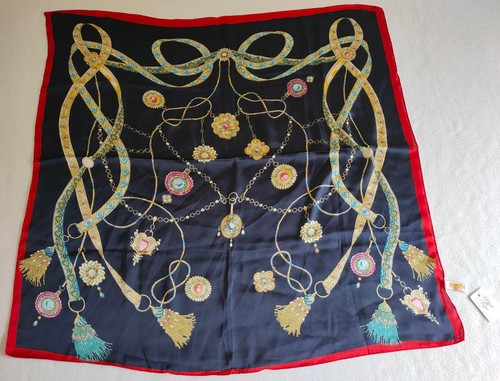 Luxury head neck square silk - head/neck,