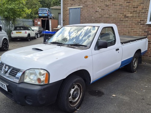 Nissan navara pickup - nissan,