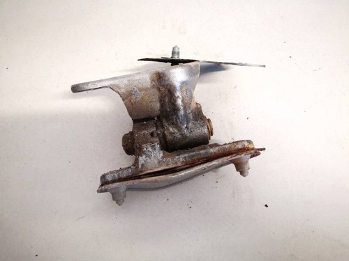 Front door hinge for - ,