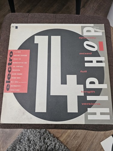 Street sounds hip - hip, electro
