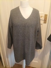Ladies Size Medium H&M Grey
