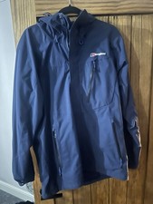 Men’s Berghaus Jacket Size M (has Some Paint On Shown In Picture)