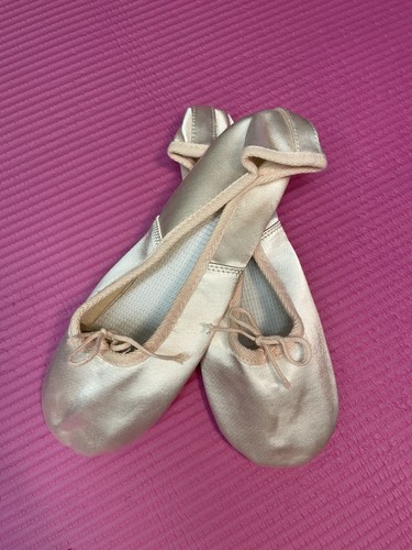 Roch valley satin ballet - roch,