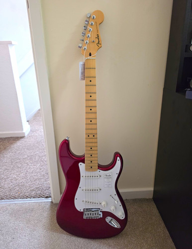 Fender stratocaster standard - stratocaster,