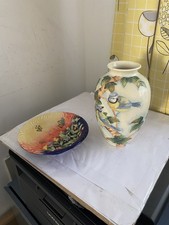 TUPTON WARE BIRD VASE PLUS
