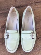The Shoe Tailor Pale Green