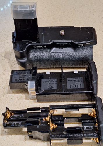 Canon camera battery - , grip