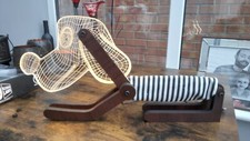 (373)  3D Illusion Dog Desk