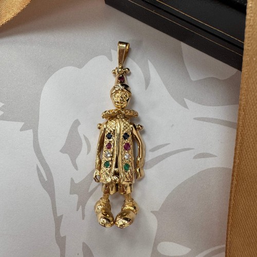 9ct gold movable clown pendant - movable,