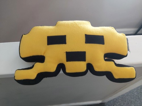 Space invaders invader yellow - invaders,