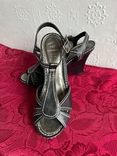Nearly new F&F size 6 ladies