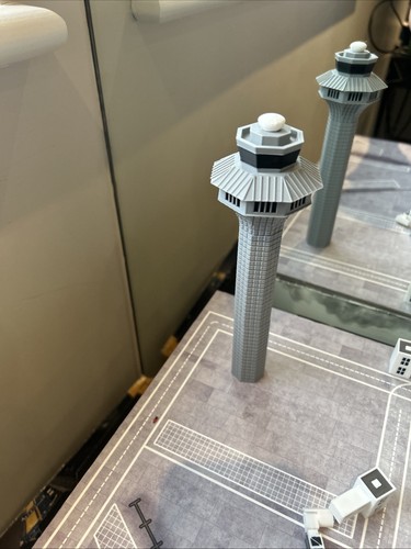 400 airport control tower - 1:400,