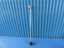 Mercedes Benz Corner Parking