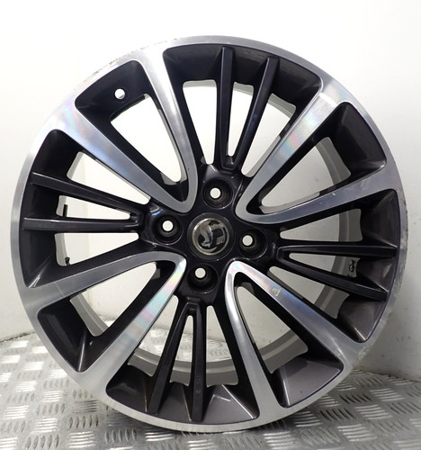 Vauxhall crossland grey - 17",
