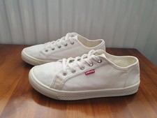 LEVI'S white canvas shoes