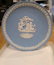 Wedgewood Mother Plate 1985 In